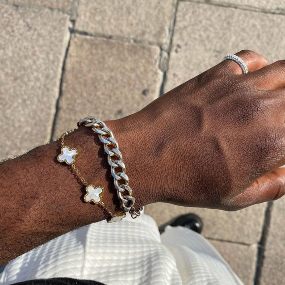 Klee Armband mit Gravur Bracelet Loanya