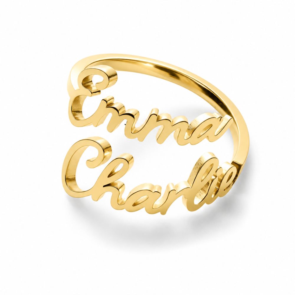Ring mit zwei personalisierten Namen