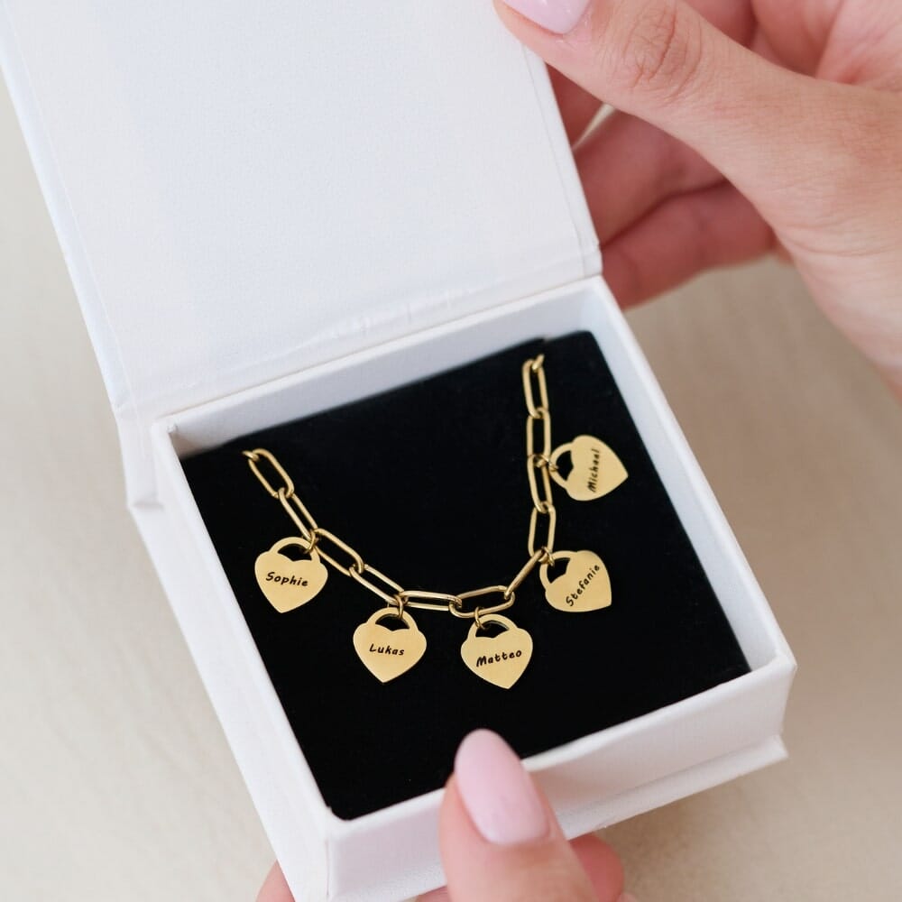 Armband mit personalisierten Herzanhängern Bracelet Loanya 