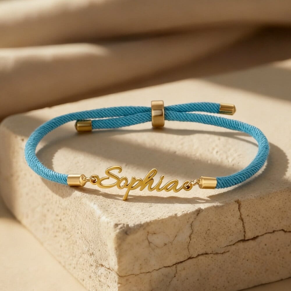 Personalisiertes Kordelarmband mit Namen – verstellbar & farbig Bracelets Loanya 