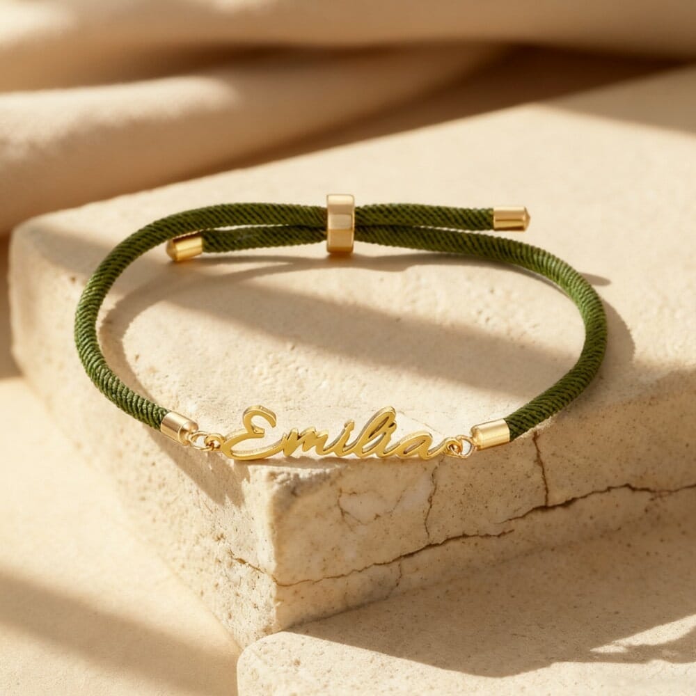 Personalisiertes Kordelarmband mit Namen – verstellbar & farbig Bracelets Loanya 