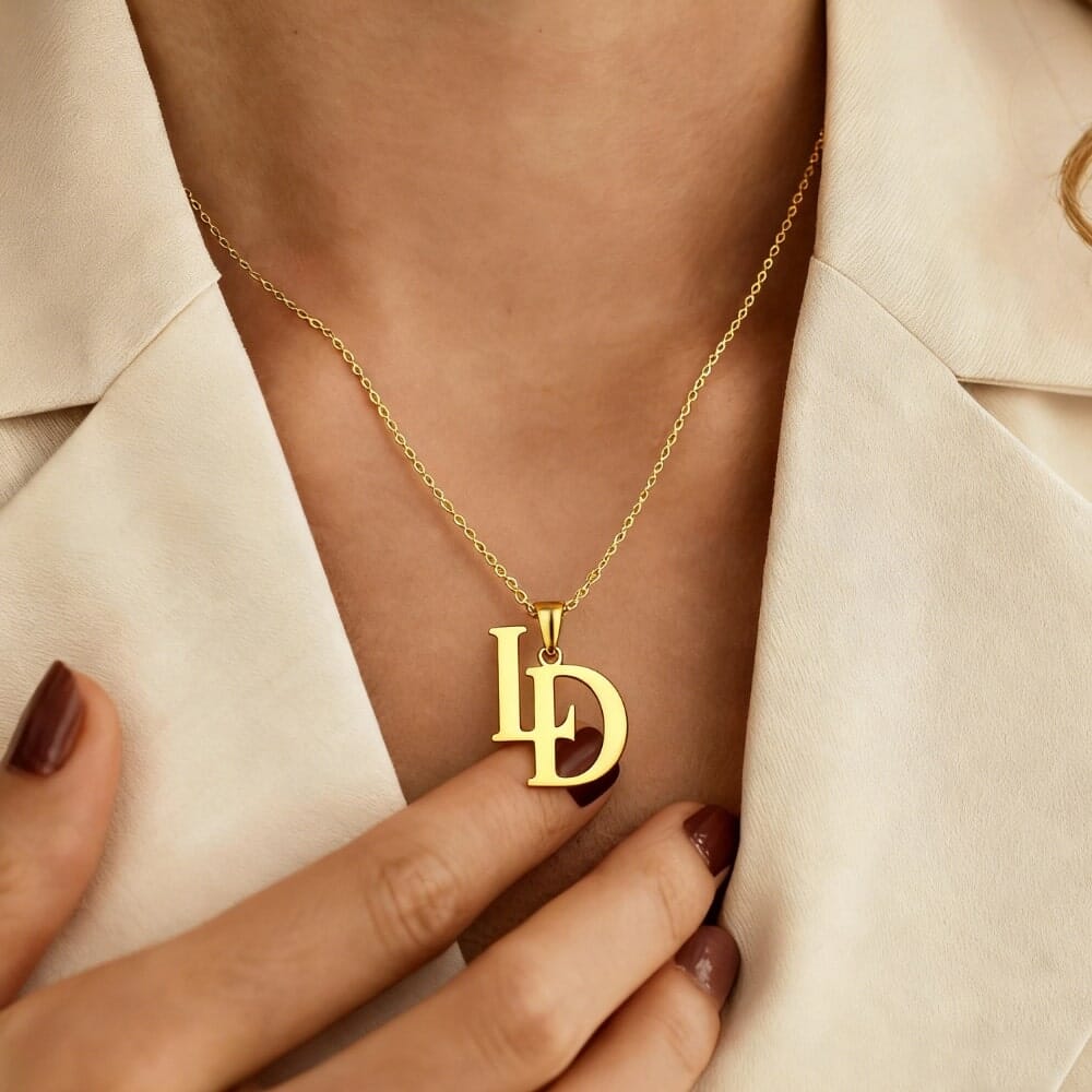Personalisiertes Monogramm – Verschlungene Initialen Kette Necklaces Loanya 
